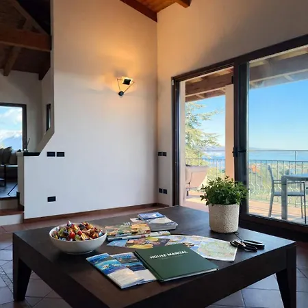 Elisea - Panoramica Con Piscina Privata Sul Di Garda *