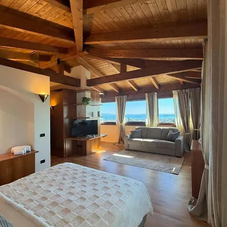 Elisea - Panoramica Con Piscina Privata Sul Di Garda * ソイアーノ・デル・ラーゴ