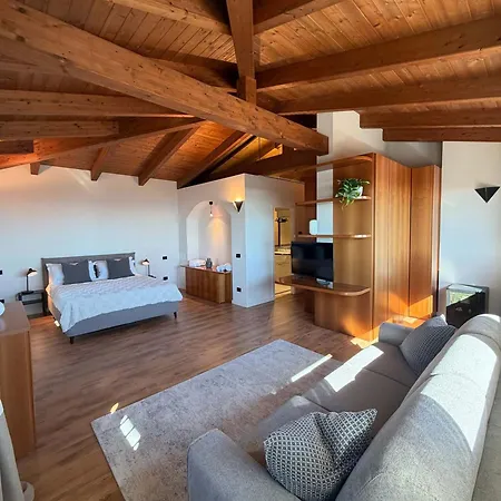 ヴィラ Elisea - Panoramica Con Piscina Privata Sul Di Garda ソイアーノ・デル・ラーゴ